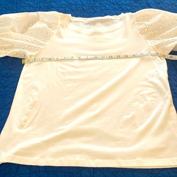 Puff eyelet sleeve loft top - Picture 3 of 7